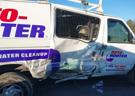 2011 Ford E-250 Commercial z USA, uszkodzony, nr VIN 1FTNE2EL5BDA78274